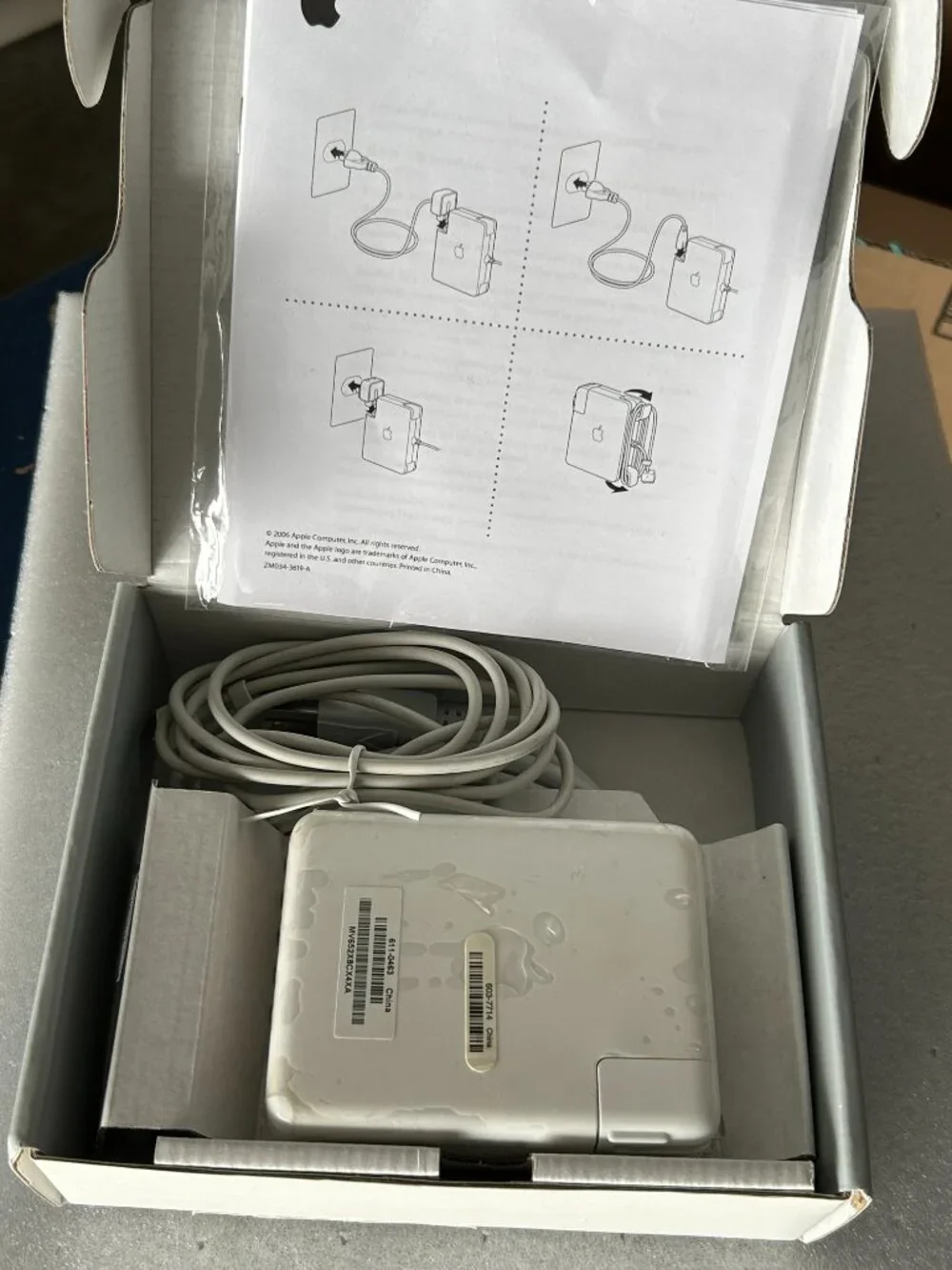 Genuine APPLE MA357LL-A 85W MagSafe Power Adapter Open-Box NEW